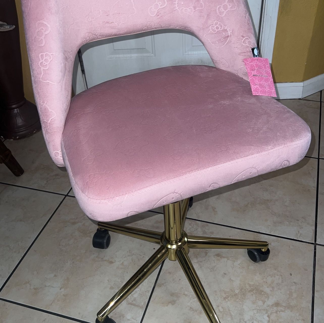 Hello Kitty Chair