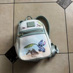 Lounge Fly Disney Bag 
