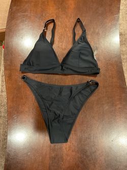 Black Two-Piece Bikini Set Size L