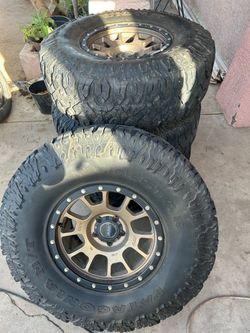 Rims & Tires 37x12.50 R17