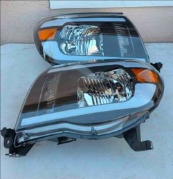 05-11 Toyota Tacoma LED DRL Headlights
Luces Micas Calaveras Faros Faroles Focos Headlamps
