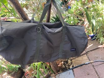Big duffel bag like new