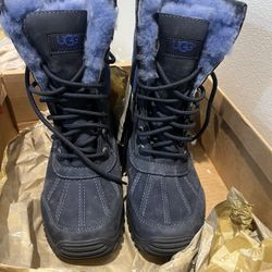 Ugg Boots, Size 6 Women 