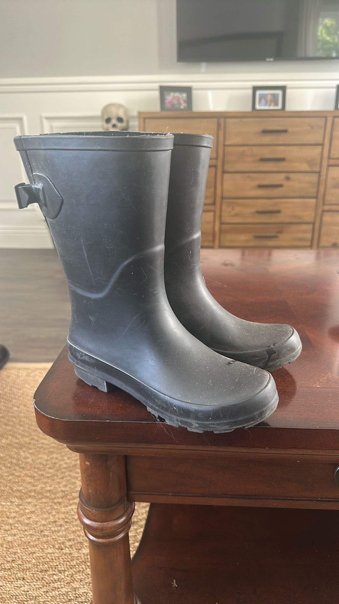 Rain boots- Women’s 5