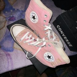 pink converse