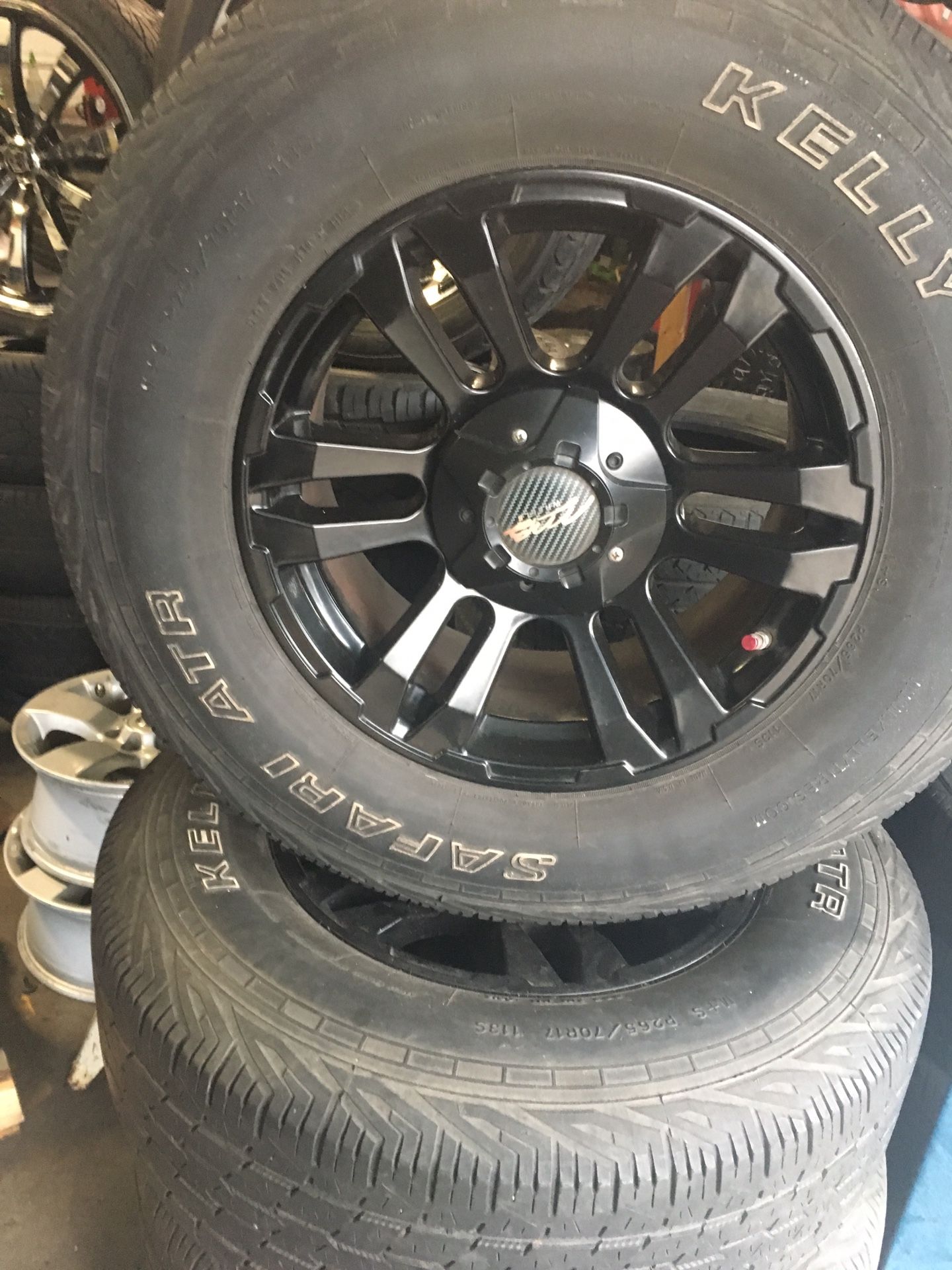 Set of 17 inch wheels with 4 matching tires