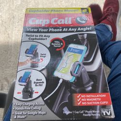 Cup holder phone mount