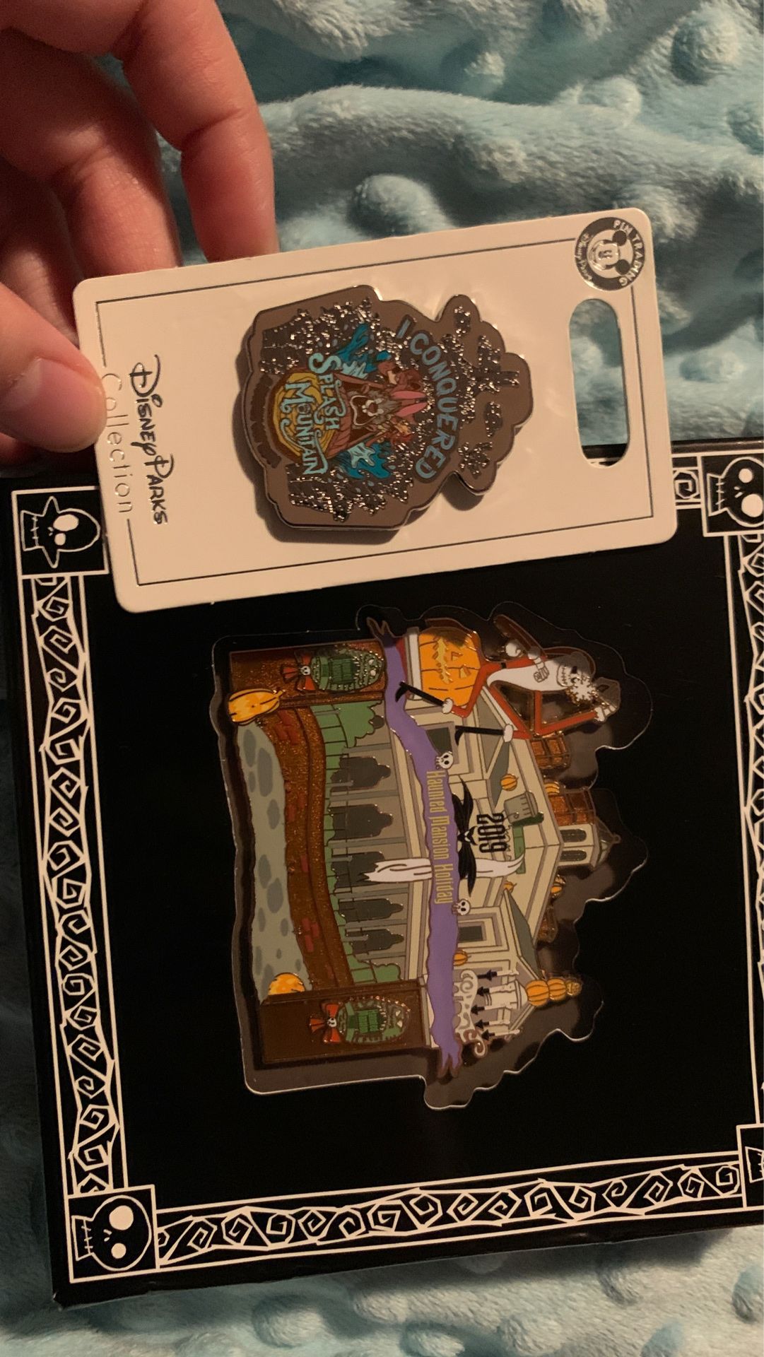 2019 holiday NM before Christmas pin