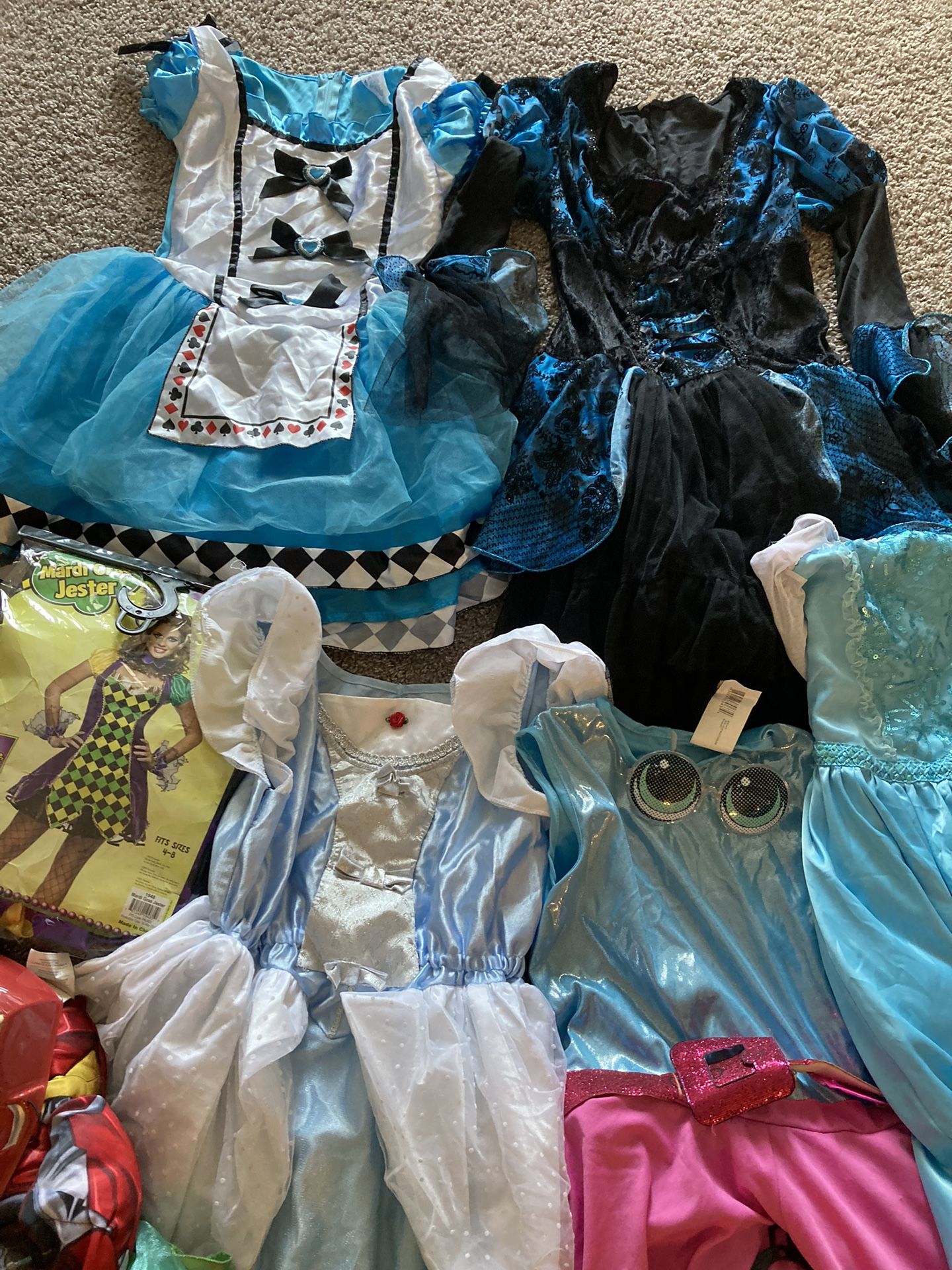 Halloween Costumes( Kids, Adults, frozen ladybug, princess, overwatch witch fairy, Alice in wonderland marvel, Iron Man , Witch,princess