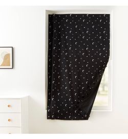 Blackout curtain