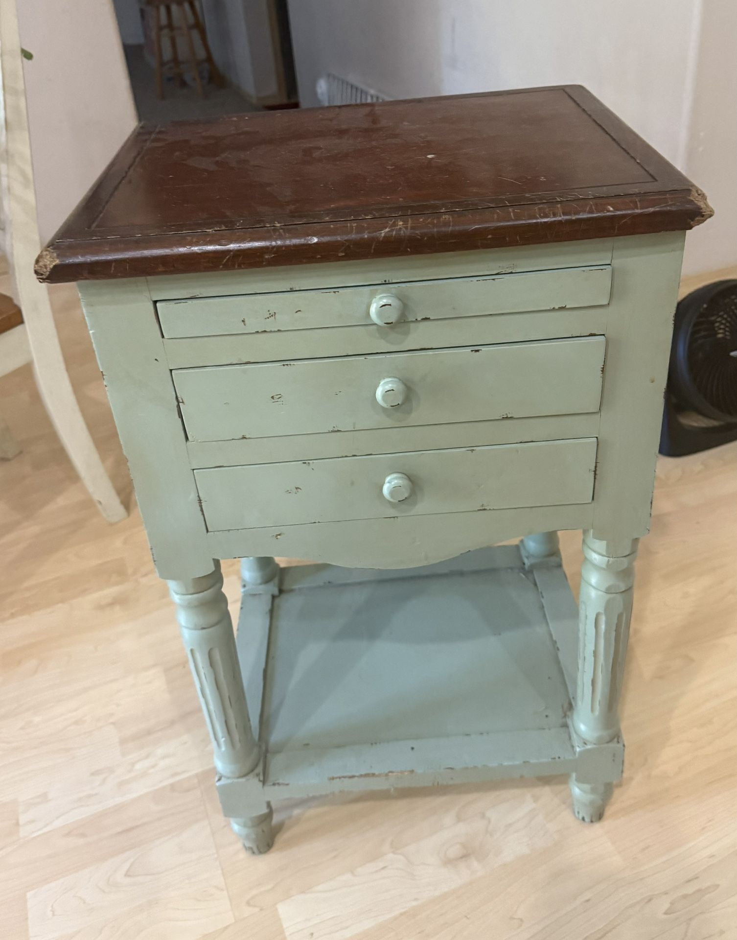 Cute Wooden Table 