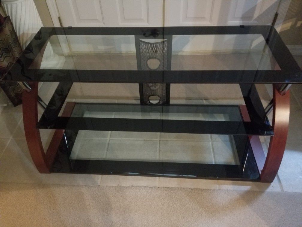 TV stand $40