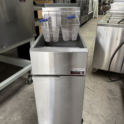 40 LB Commercial Gas Deep Fryer Restaurant NSF Stainless Steel On Wheels 3/4” Line With Quick Connect Hose Works Great 