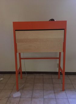 Drafting table+ FREE table lamp