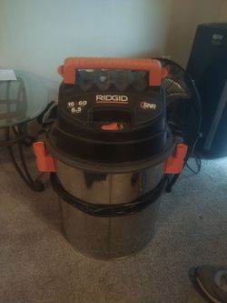 RIDGID 16 Gallon 60 liters 6.5Peak Wet/Dry Vac