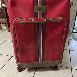 Tommy Hilfiger 28” Softside Spinner