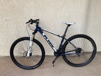 KHS tempe 29 medium frame..clean bike