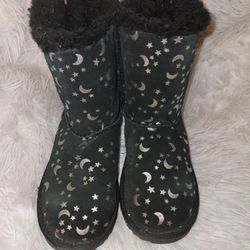 Girl's UGG boots Sz 3