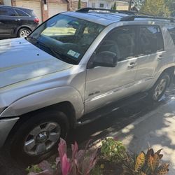 2004 Toyota 4Runner SR5 V8