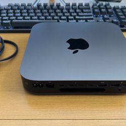 Mac Mini i7 256ssd 8g ram 