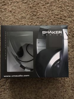 Shaker headphones Brand new