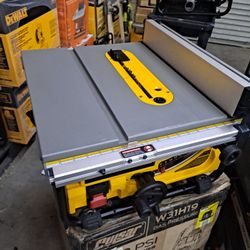 DEWALT
15 Amp Corded 8-1/4 in. Compact Portable Jobsite Tablesaw