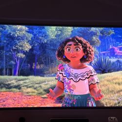 AWOL 4K Ultra Short Throw Projector