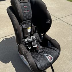 Britax Boulevard ClickTight Convertible Car Seat (Mfg Date: Week 25, 2019)