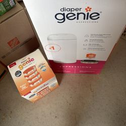 Diaper Genie & Pack of Refills