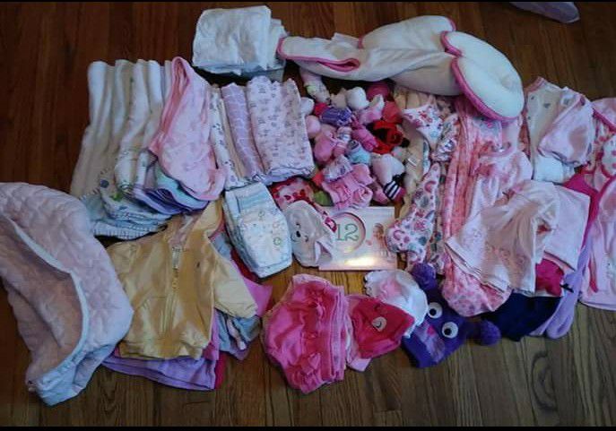 Baby girl clothes lot