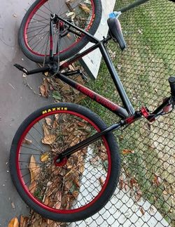 Selling a goon 29 inch bike