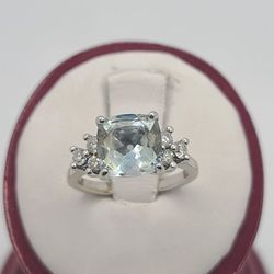 14k Gold Aquamarine And Diamond Ring