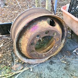 Free truck rim