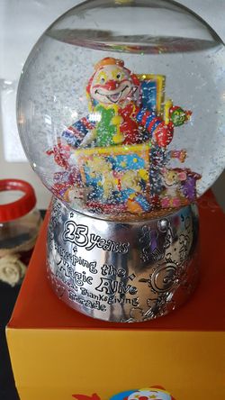 Art van 25th Ann. clown shaker/music