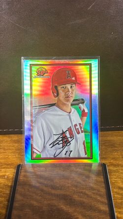 Shohei Ohtani Bowman 30th Anniversary Chrome Refractor Card