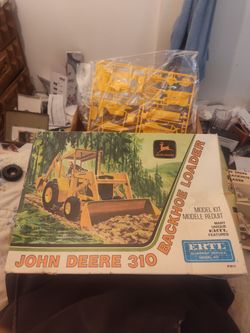 John Deere Tractor Model Kit 