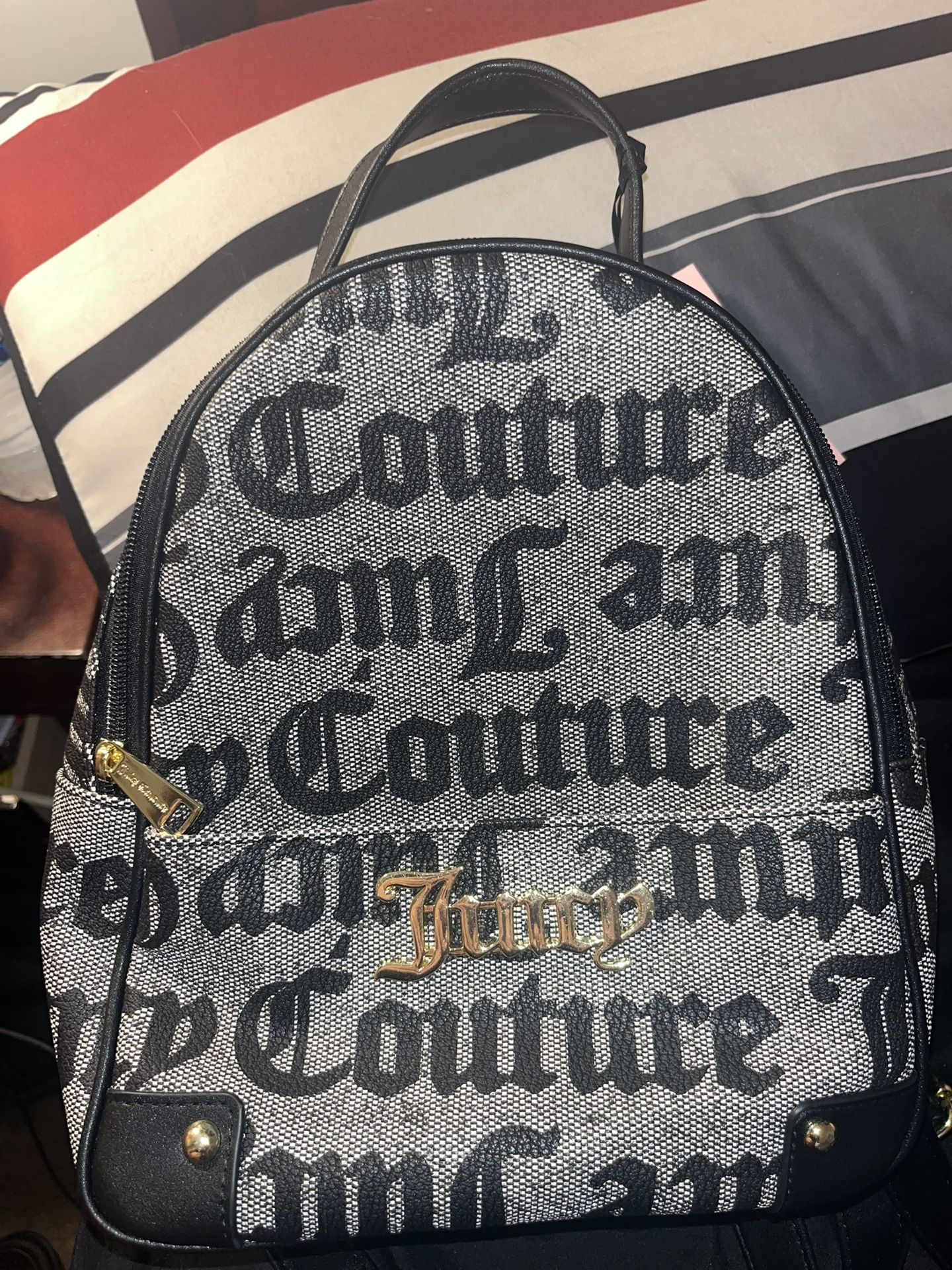 Juicy Contour Bag And Pouch
