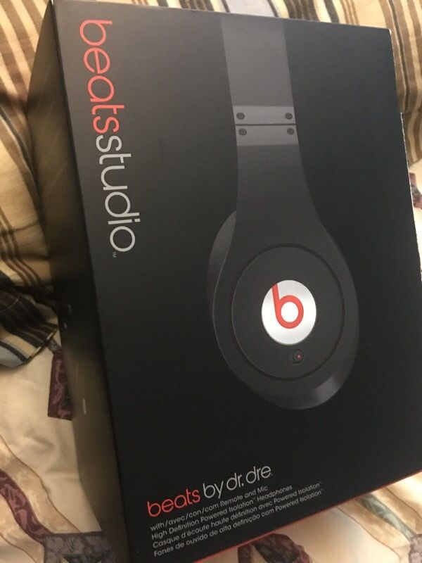 Beats studio 1.0