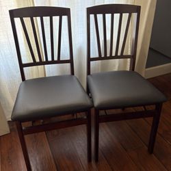 New 2 Folding Chairs