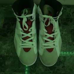 Air Jordan six retros Bugs Bunny size 12