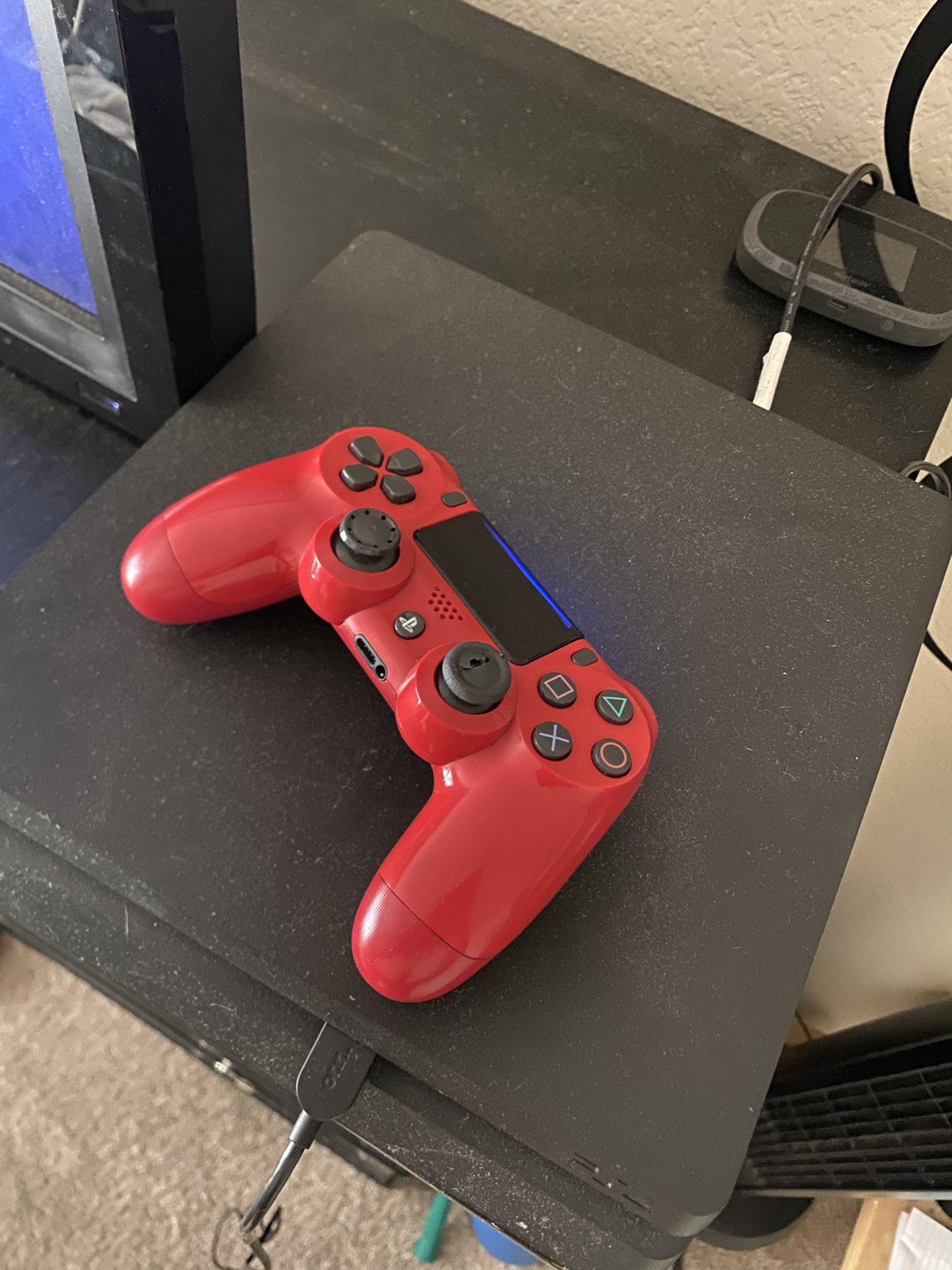 PS4 + Controller