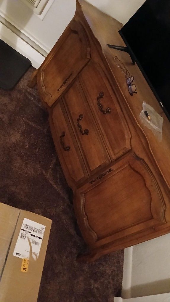 China Closet And Server Seperate