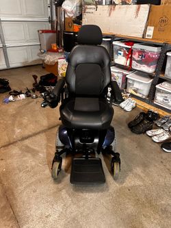 Mobile scooter/ wheelchair