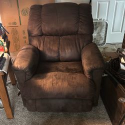 Free Lazy boy Recliner