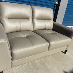 Brand New. Top Grain Leather. Loveseat. $399