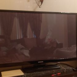 Samsung 50 Inch Tv Beautiful picture Not Smart Tv. With Remote