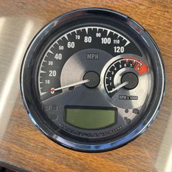 2013 Roadking Speedometer