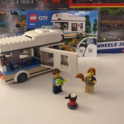 Lego Lego City Family Camper Vacation Set 