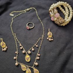 5 Piece Mother Of Pearl Jewelry Set