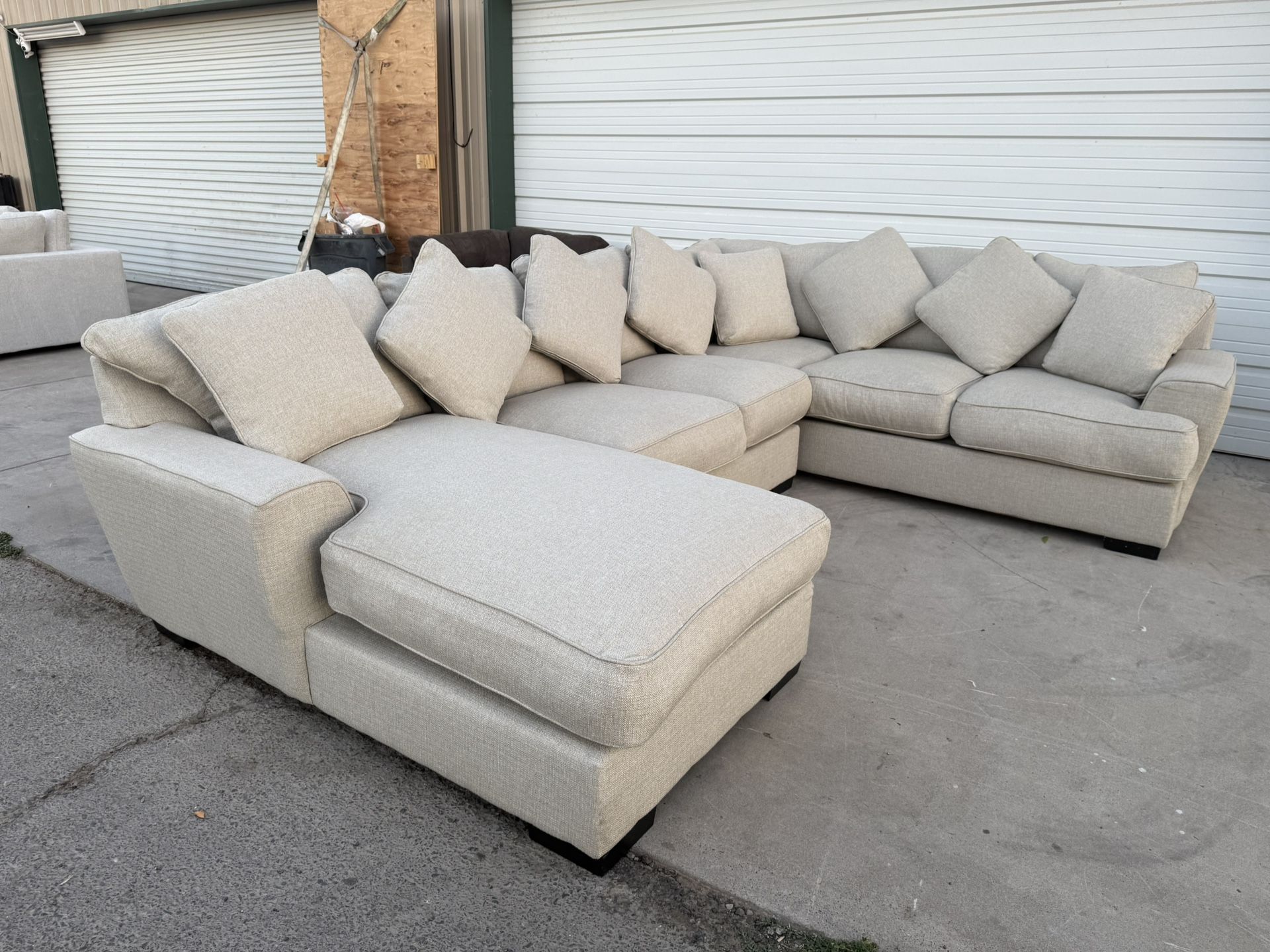 3 PIECE SECTIONAL WITH CHAISE